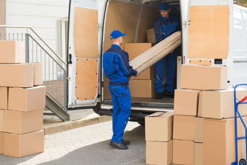 Moving truck ready for a local home relocation in Richmonduponthames
