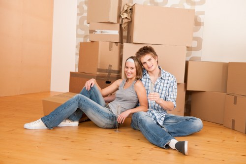 Removal van and moving boxes in Richmond upon Thames