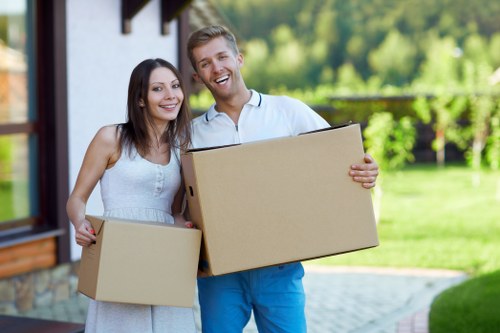 Storage and packing support for a house move