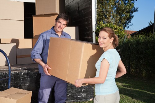 Local removal truck hire supporting a move in Richmond upon Thames